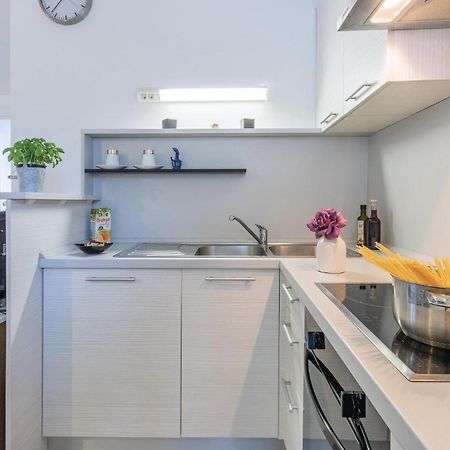 Amazing Apartment In Medulin With Wifi Экстерьер фото