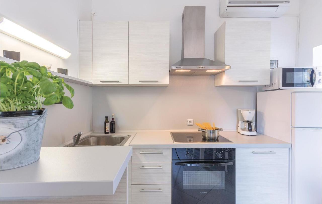 Amazing Apartment In Medulin With Wifi Экстерьер фото