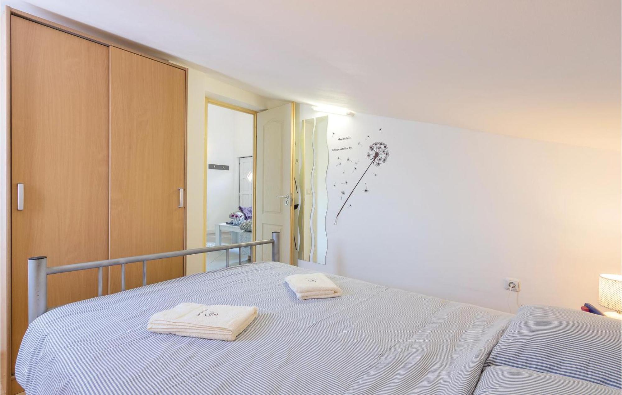 Amazing Apartment In Medulin With Wifi Экстерьер фото